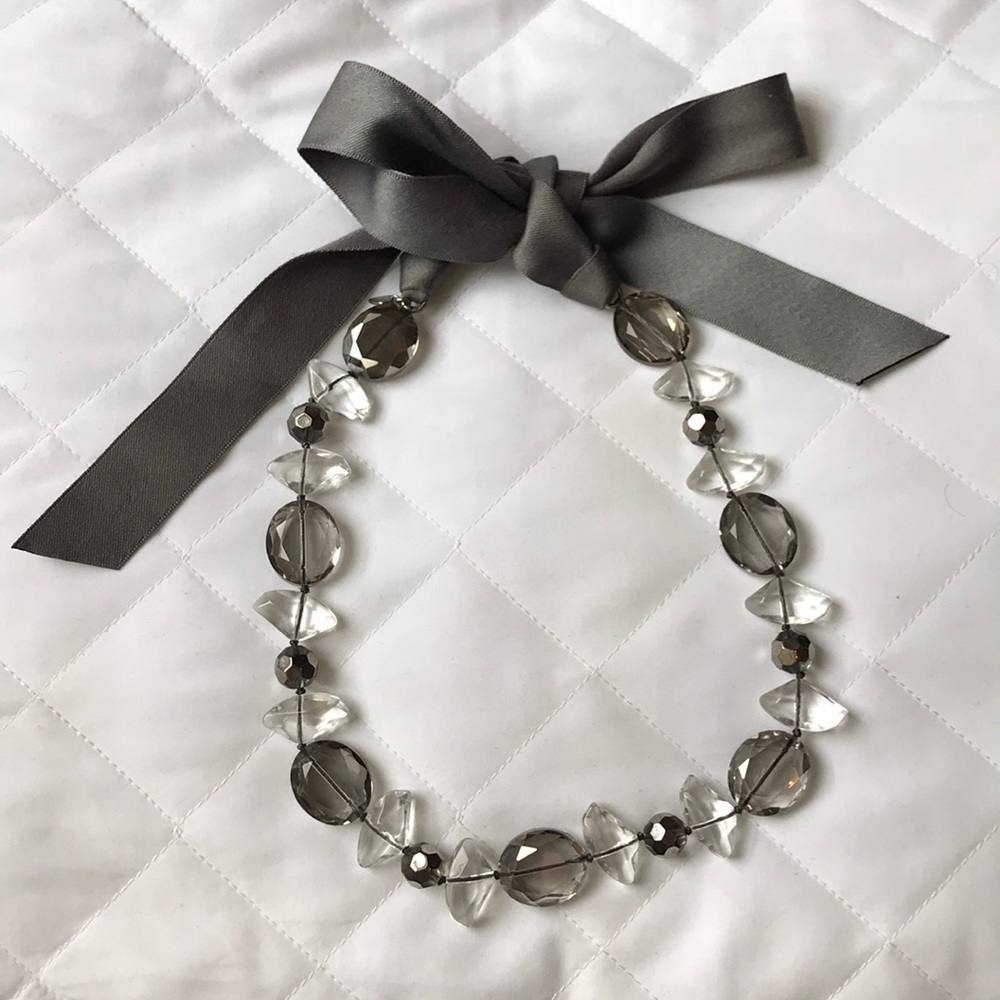 Stella & Dot Ribbon tie necklace